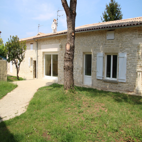 Offres de location Maison Marigny 79360